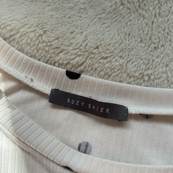 Suzy Shier Polka Dot Ruched Long Sleeve – Size L | Femme Fit | Flirty Pattern | - Picture 4 of 7